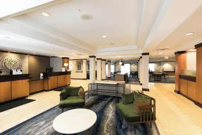 Photo 5 - Fairfield Inn & Suites by Marriott Milwaukee Airport