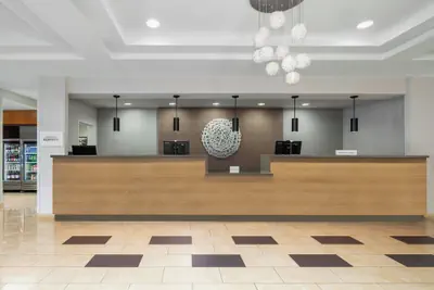 Photo 5 - Fairfield Inn & Suites by Marriott Cumberland