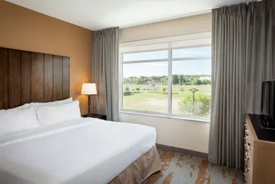 Photo 5 - Holiday Inn San Antonio Seaworld by IHG