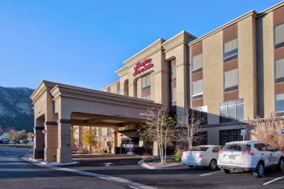 Photo 2 - Hampton Inn & Suites Rifle