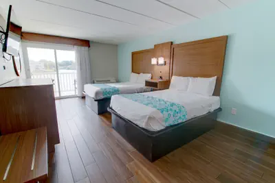 Photo 3 - Seashire Inn & Suites