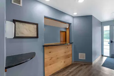 Photo 4 - Extended Stay America Select Suites - Birmingham - Bessemer