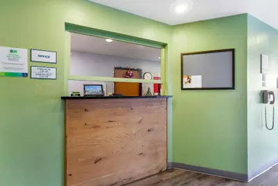 Photo 4 - Extended Stay America Select Suites - Phoenix - North