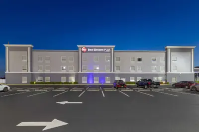 Photo 2 - Best Western Plus Brunswick Inn & Suites