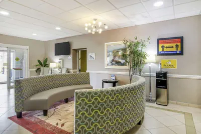 Photo 4 - Best Western Plus Brunswick Inn & Suites
