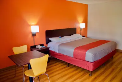 Photo 5 - Motel 6 New Stanton, PA