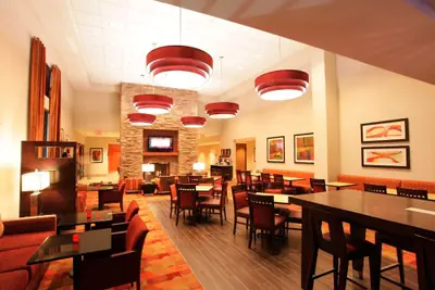 Photo 3 - Hampton Inn & Suites Phoenix Chandler-Fashion Center AZ