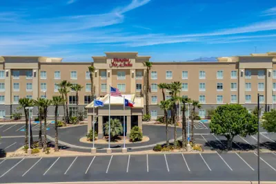 Photo 2 - Hampton Inn & Suites El Paso West