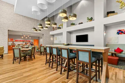 Photo 5 - Hampton Inn & Suites El Paso West