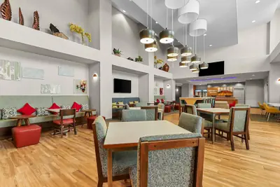 Photo 3 - Hampton Inn & Suites El Paso West