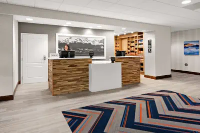 Photo 5 - Hampton Inn & Suites Fairbanks