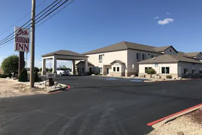 Photo 2 - Lea County Inn