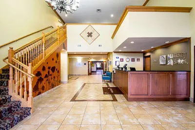 Photo 3 - Sleep Inn & Suites Madison - Monona
