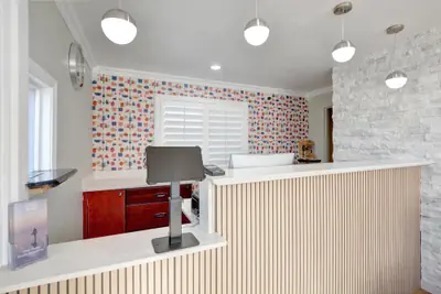 Photo 5 - Signature Inn Medford Downtown