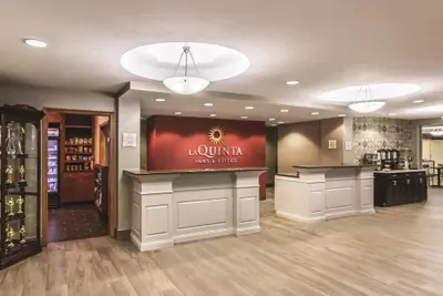 Photo 4 - La Quinta Inn & Suites by Wyndham Fargo-Medical Center