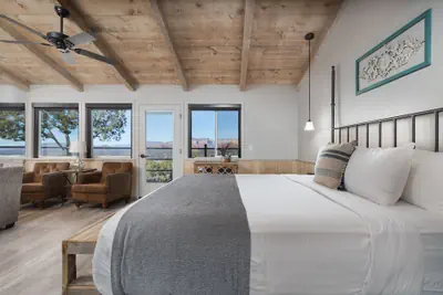 Photo 5 - Sky Ranch Lodge