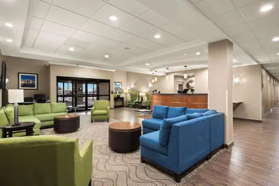 Photo 2 - Comfort Suites Hummelstown - Hershey