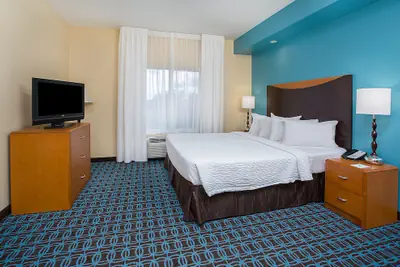 Photo 4 - Fairfield Inn & Suites by Marriott Lexington North