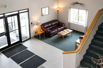 Photo 3 - Willow Creek Inn