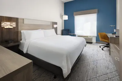 Photo 4 - Holiday Inn Express & Suites Newberry by IHG