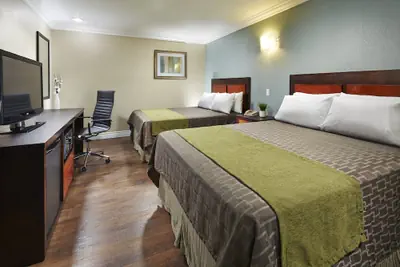 Photo 3 - American Inn