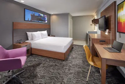 Photo 5 - Studio Inn and Suites at Promenade Downey