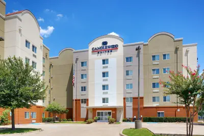 Photo 2 - Candlewood Suites Dallas Plano East Richardson by IHG
