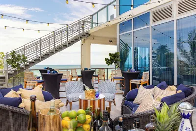 Photo 4 - Solé Miami, A Noble House Resort