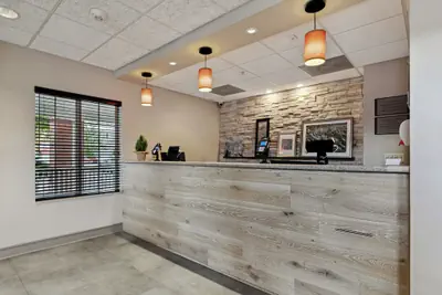 Photo 4 - Country Inn & Suites by Radisson, Covington, LA