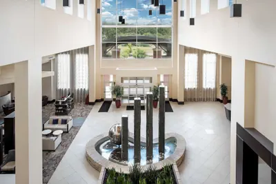 Photo 5 - Embassy Suites by Hilton Birmingham Hoover