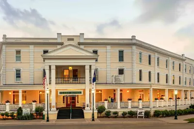 Photo 2 - Hotel Perry