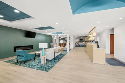 Photo 4 - Comfort Suites Sanford