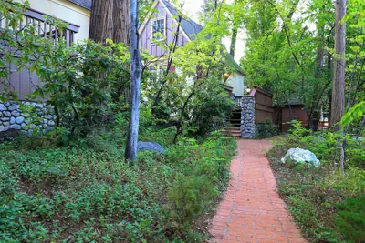 Photo 2 - Saddleback Inn