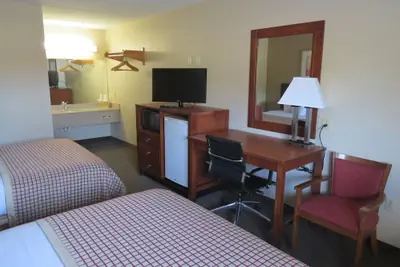 Photo 5 - Sunset Inn - Augusta