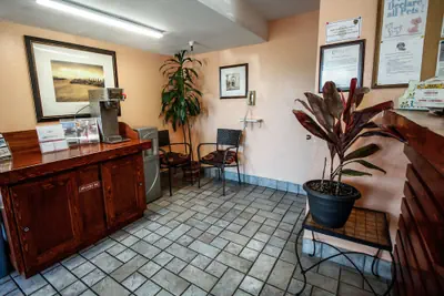 Photo 4 - Heritage Inn La Mesa