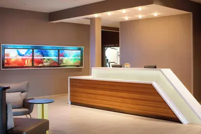 Photo 4 - SpringHill Suites by Marriott Indianapolis Downtown