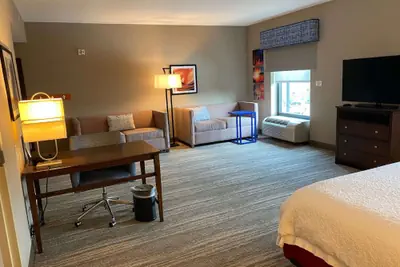 Photo 4 - Hampton Inn & Suites Orlando-Apopka
