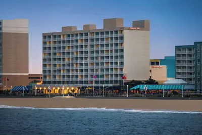 Photo 2 - Hampton Inn Virginia Beach-Oceanfront South