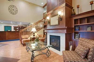 Photo 3 - Heritage Hotel