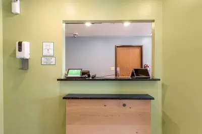 Photo 4 - Extended Stay America Select Suites - Orlando - East