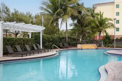 Photo 2 - Hampton Inn & Suites Homestead Miami South