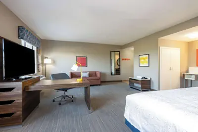 Photo 3 - Hampton Inn & Suites Woodward