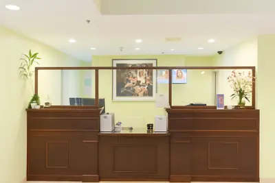 Photo 2 - Ambassador Inn and Suites Tuscaloosa
