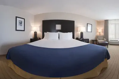 Photo 5 - Holiday Inn Express Hotel & Suites Albuquerque Airport by IHG