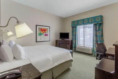 Photo 4 - Hampton Inn Richmond - South