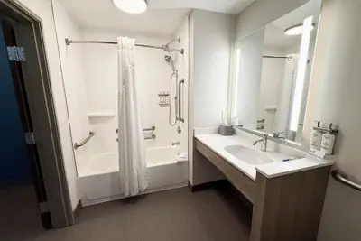 Photo 5 - Holiday Inn Express Hotel & Suites NORTH SEQUIM by IHG