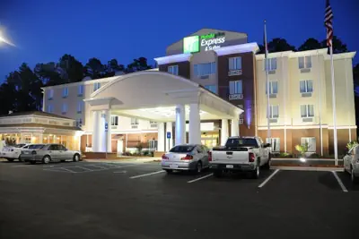 Photo 2 - Holiday Inn Express Hotel & Suites Bainbridge by IHG