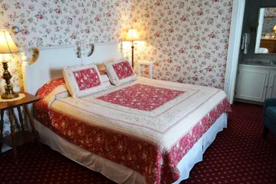 Photo 5 - Bay View Inn