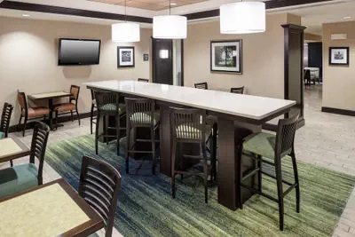 Photo 4 - Hampton Inn & Suites Gainesville-Downtown