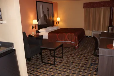 Photo 5 - Super 8 by Wyndham Farmers Branch/North Dallas